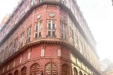 Pension Saffron Guest House & Hostel