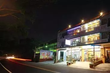 تختخواب و صبحانه Jiji Fuli Homestay
