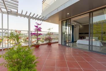 ホテル Seaside Village Phu Quoc