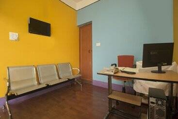 Hotell Oyo 15844 Comfort Zone