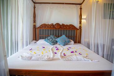 مبيت وإفطار Laluna Eco Resort Pvt Ltd