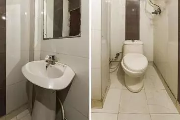 Hotelli Ashirwad Dx At New Delhi Railway Station