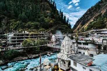 Moustache Kasol   Hostel