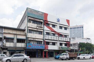 Oyo 472 Comfort Hotel 1