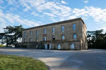 Hotel Château De Tauzies, The Originals Relais