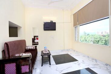 Oyo 16695 Hotel Sun View