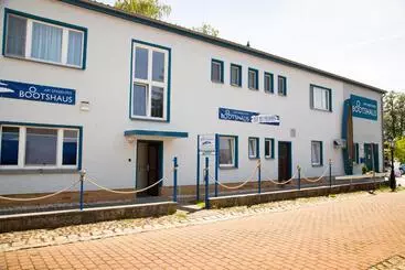 ペンション Boootshaus   Am Spreeufer