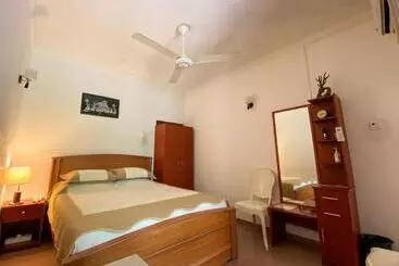 Bed and Breakfast Agasthi Airport Close