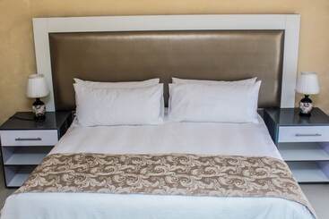 Отель Sibebe Resort