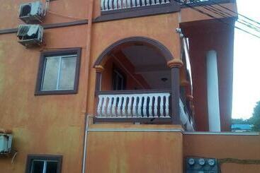 هتل آپارتمان Beausejour View Space 1