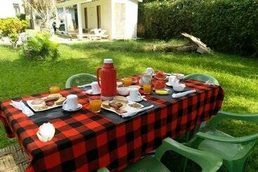 تختخواب و صبحانه Chrystal Palace Resort Malindi