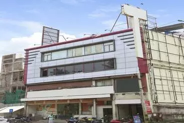 Hôtel Capital O 14623 Travellers Inn