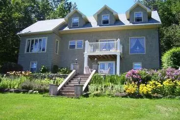 Oceanhillside B&b