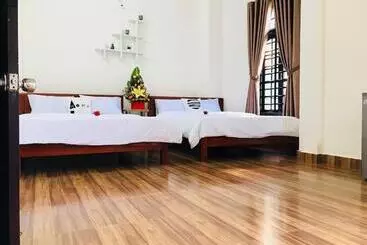 تختخواب و صبحانه Eva Homestay