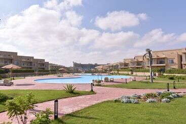 استراحتگاه Tolip North Coast