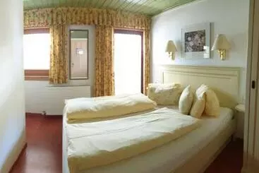 Alpenrose Hotel Garni