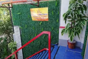 Bahay Ng Lahat Hostel