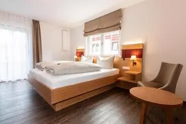 Hospedaria Landgasthof Linde Hepbach, Hotel & Restaurant
