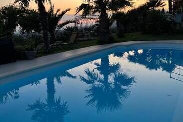 مبيت وإفطار La Thomalie