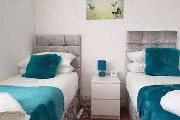 アパートホテル Vetrelax Ipswich Newly Refurbished House