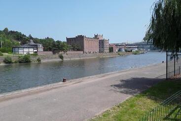 Hotel Le Jardin Du Thé Bord De La Meuse