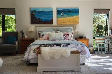 פנסיון Boutique Art Retreat