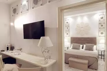 ペンション Flos Guest House