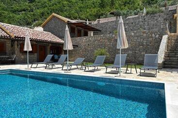 Hotel Eco Villas Merak