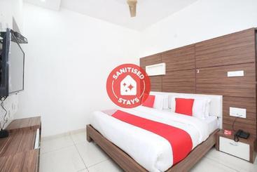 Oyo 14790 Hotel Destiny Inn