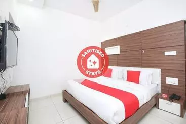 Oyo 14790 Hotel Destiny Inn