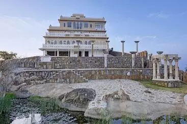 Hotel Fateh Safari Suites By Fateh Collection