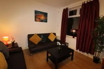 Pensiune Peartree House