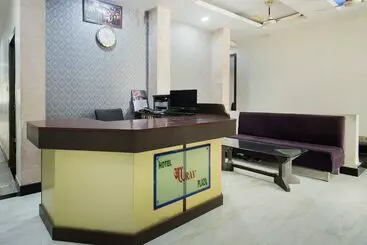 Hotel Aarav Plaza