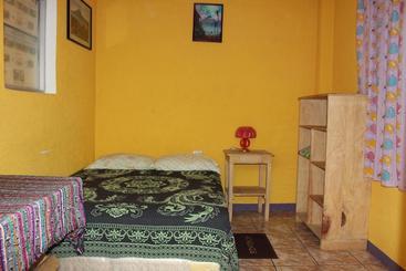 پانسیون Una Noche Con Mical