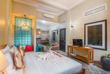 Общежитие Summer Bliss Boutique