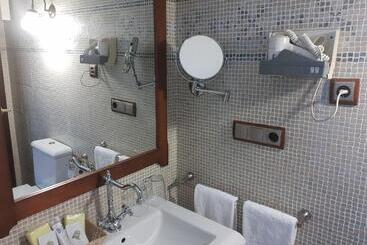 פנסיון Hospedería Ana Pilar