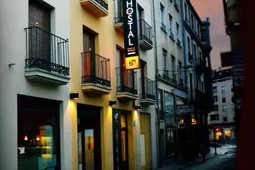 Pensione Hostal Bajo La Muralla