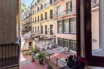 Majatalo El Born Guest House By Casa Consell