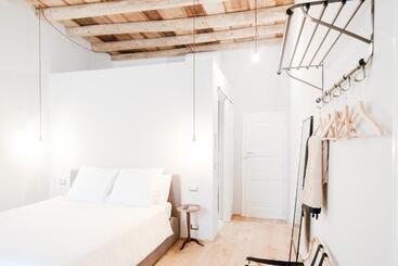 Pension (Hôtel basse catégorie) Guesthouse Volta 38   The House Of Travelers