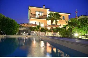 پانسیون Camere Da Mirella