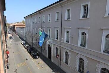 پانسیون Bed & Bike Ferrara