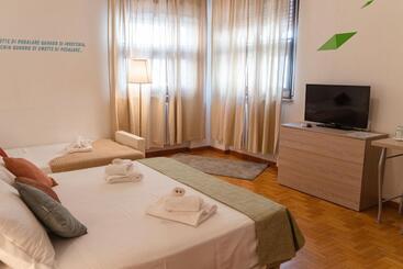 پانسیون Bed & Bike Ferrara