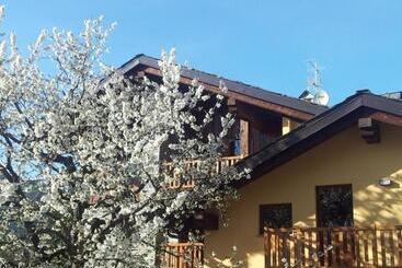 هتل آپارتمان La Vigne De Papagran