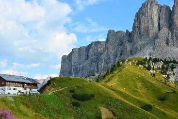 Ostello Rifugio Frara