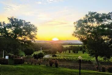 Отель Agriturismo La Poderina