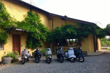 בית מלון כפרי Cascina La Maddalena Bed & Wine