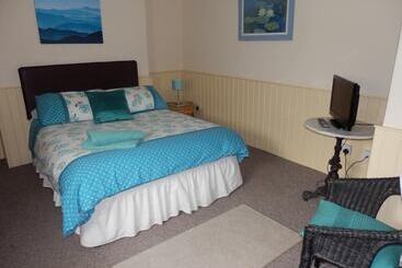 بنسيون Admiral Blake Guest House