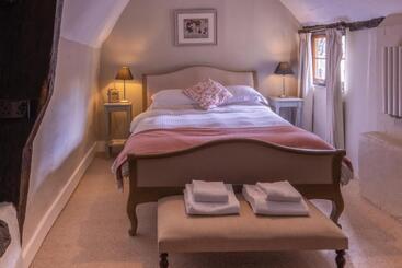 Albergue Sign Of The Angel