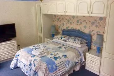 Pensió Tanamara Guest House