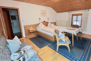 Hotel Gästehaus Herbstbauernhof